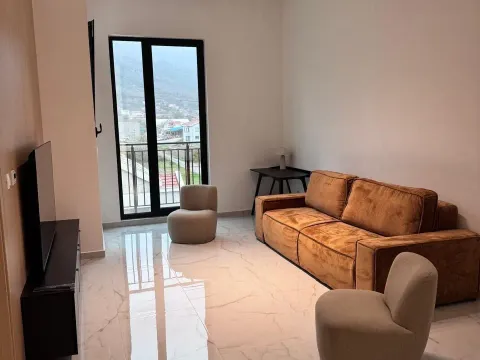 Rent, one bedroom apartment, 61m², Lastva Grbaljska, Kotor - image 3