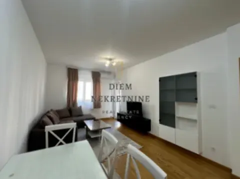 Izdavanje, stan, 47m², New City, Podgorica - image 4