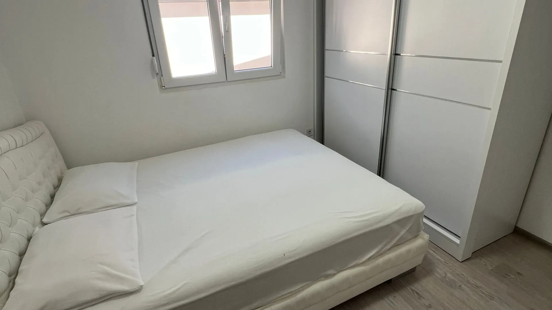 Rent, two bedroom apartment, 85m², Tomba, Bar