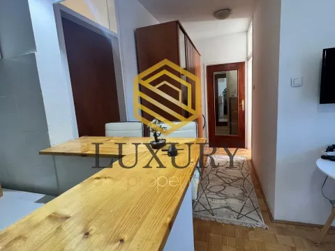 Izdavanje, jednosoban stan, 38m², Stari Aerodrom, Podgorica - image 4