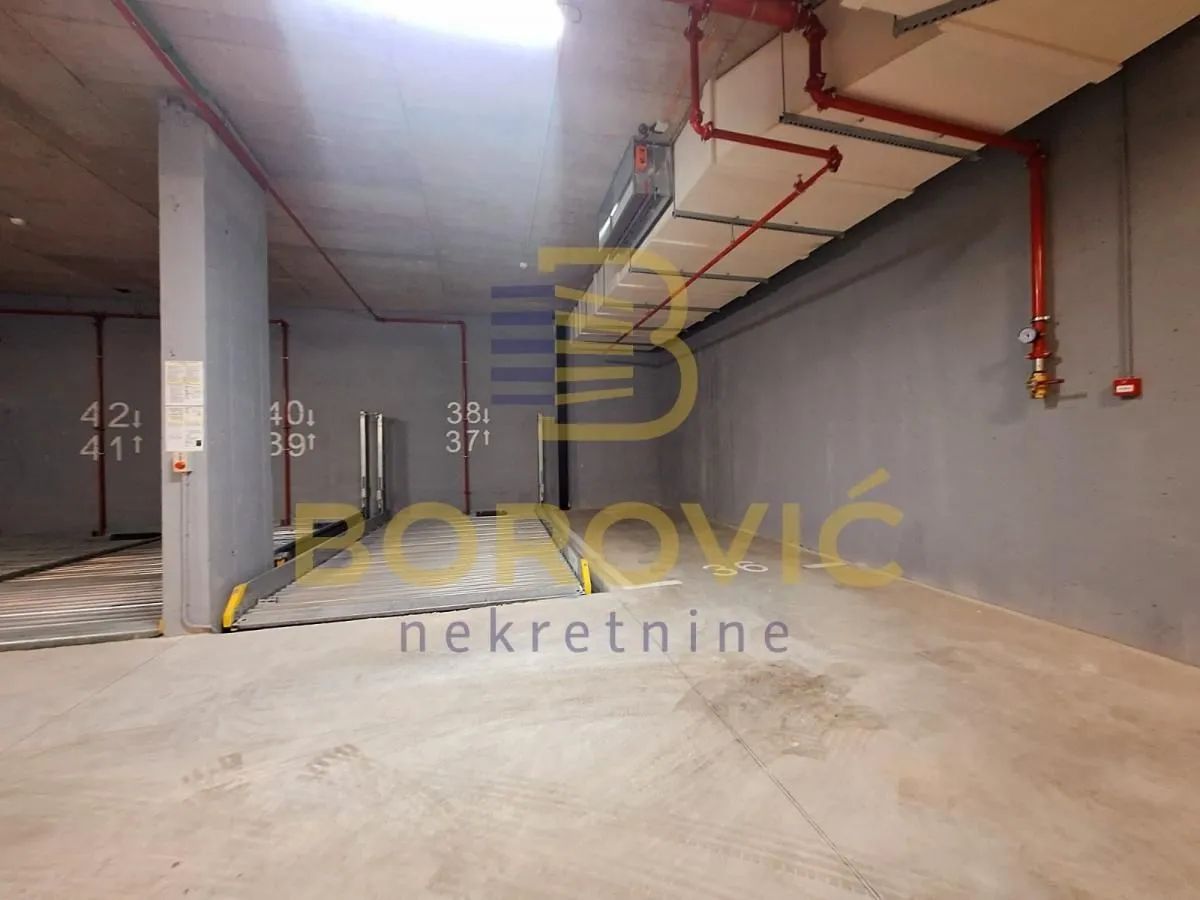 Sale, parking/garage, 13m², Vračar Sve Podlokacije, Beograd