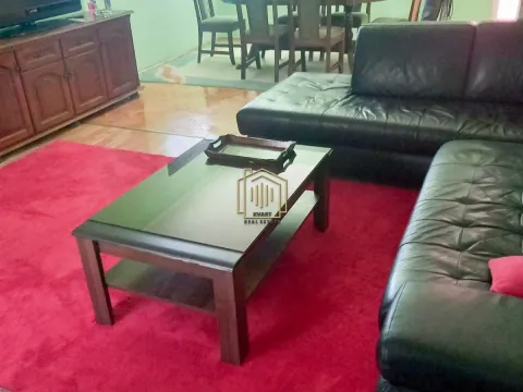 Izdavanje, trosoban stan, 85m², Momišići, Podgorica