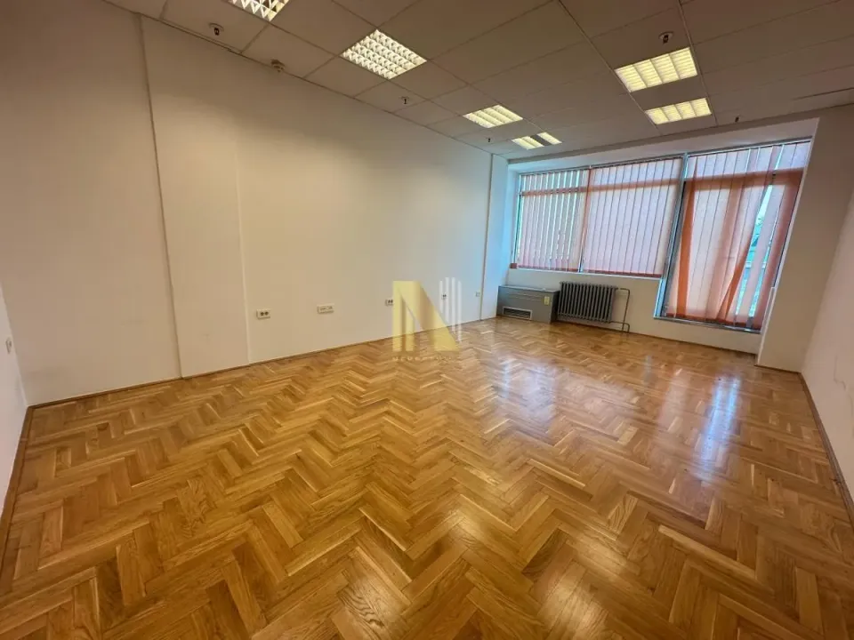 Rent, office space, 126m², Sajmište, Novi Sad