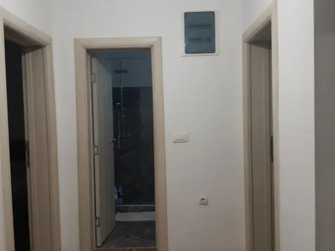 Izdavanje, dvosoban stan, 100m², Šušanj, Bar - image 3