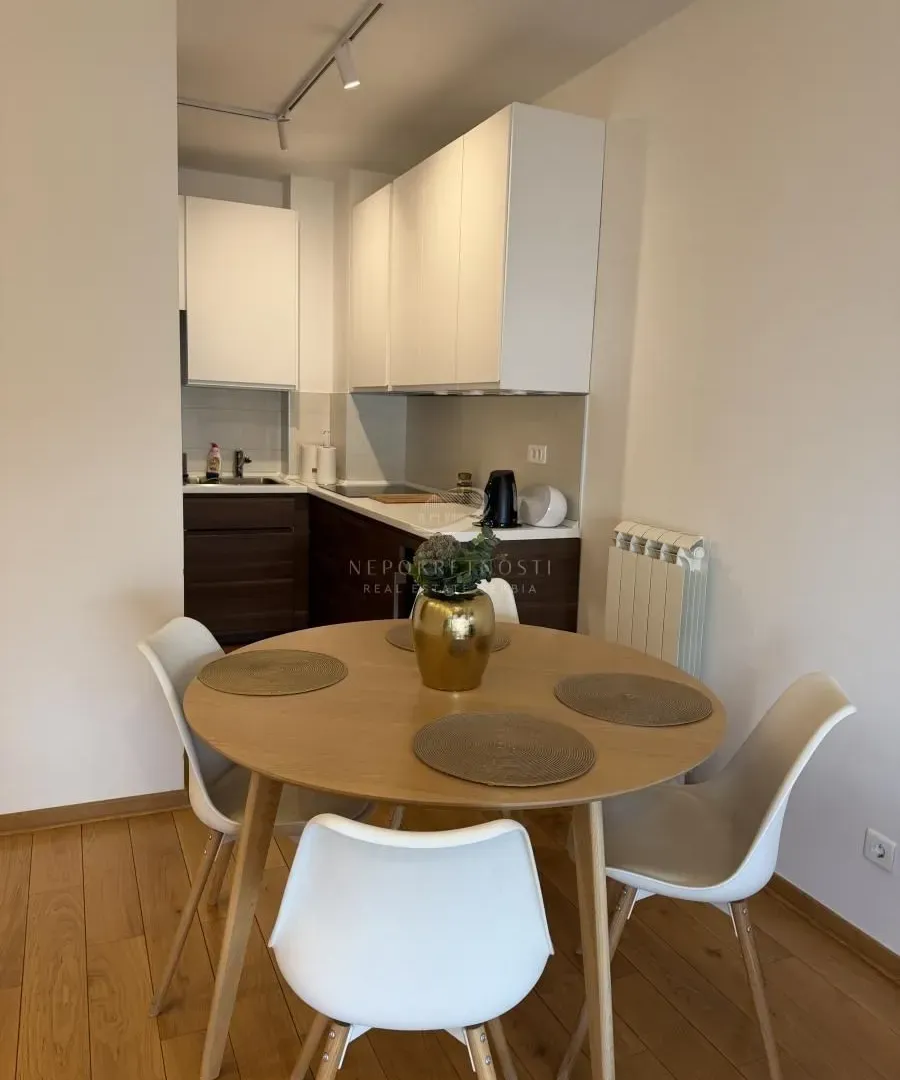 Rent, two bedroom apartment, 54m², Palilula Sve Podlokacije, Beograd