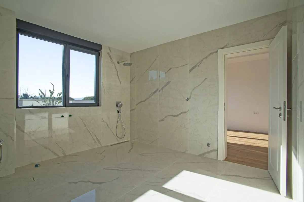 Prodaja, dvosoban stan, 132m², Donja Lastva, Tivat