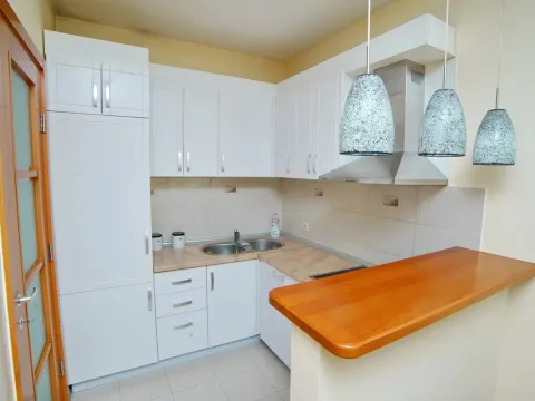 Izdavanje, jednosoban stan, 58m², Centar, Bar - image 6