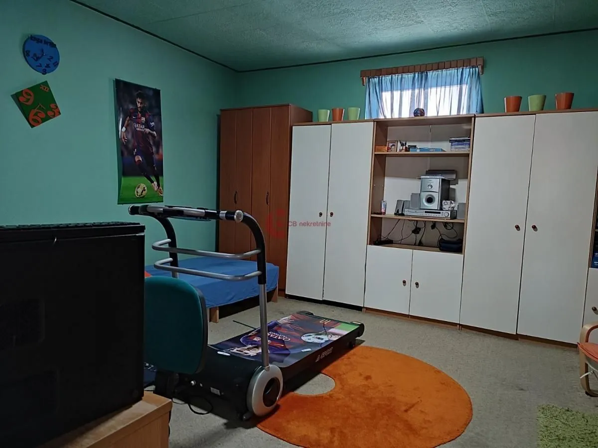 Prodaja, kuća, 196m², Dudova Šuma, Subotica