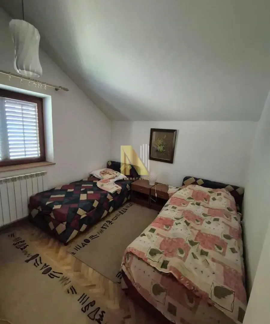 Prodaja, kuća, 219m², Petrovaradin, Novi Sad