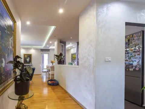 Sale, three bedroom apartment, 140m², Momišići, Podgorica - image 9