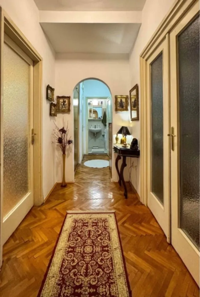 Prodaja, dvosoban stan, 86m², Centar, Podgorica