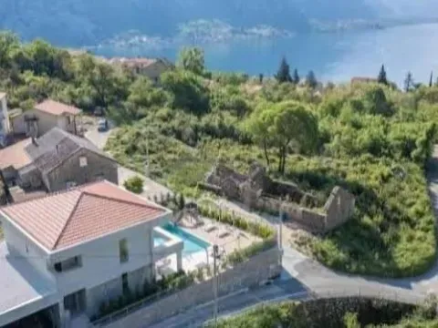 Sale, house, 250m², Orahovac, Kotor - image 8