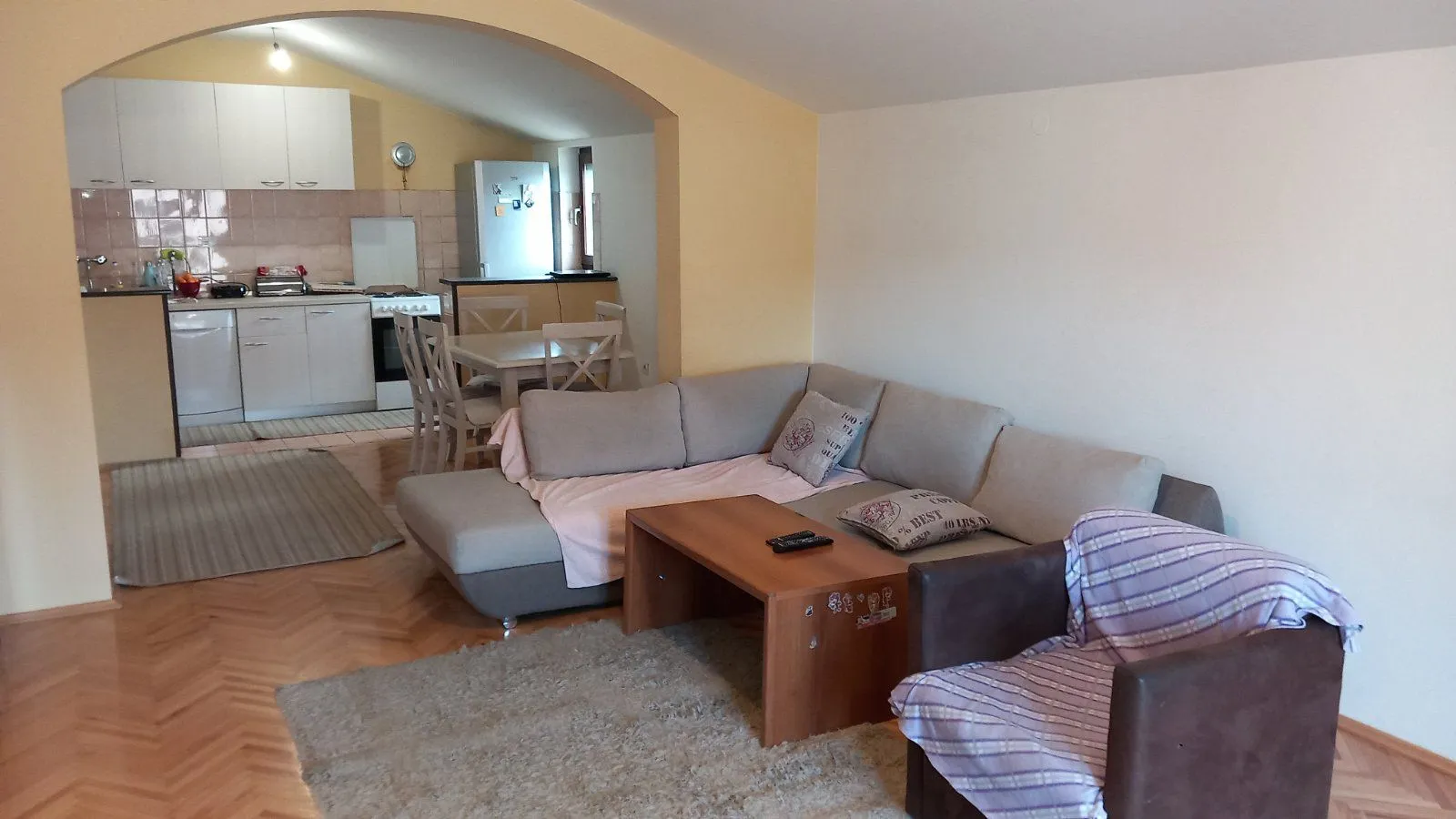 Rent, apartment, 130m², Podgorica, Crna Gora