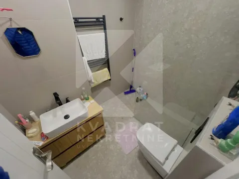 Izdavanje, jednosoban stan, 65m², Malo Brdo, Podgorica - image 7