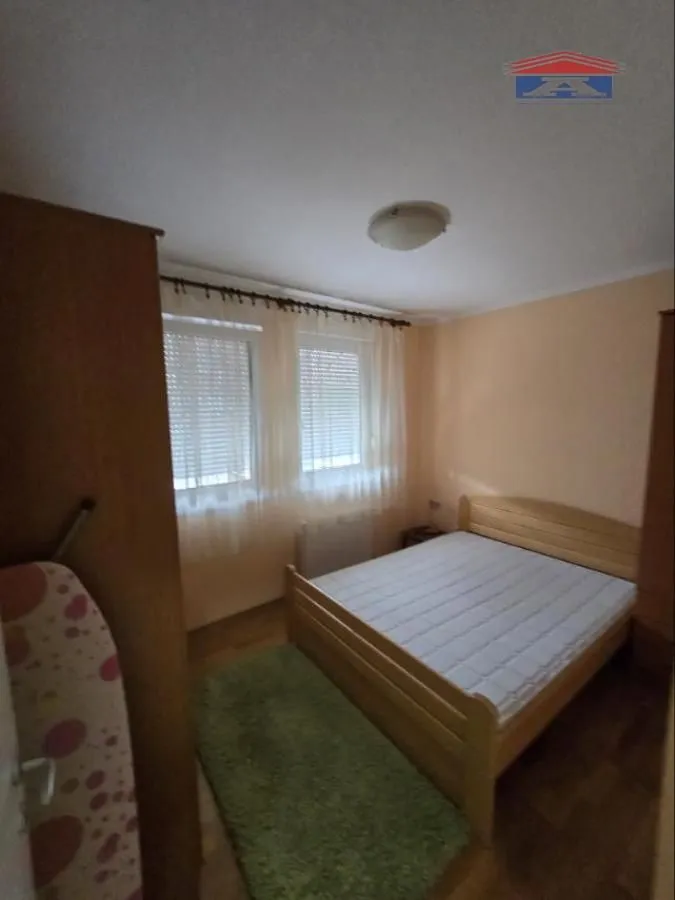 Izdavanje, jednosoban stan, 42m², Grbavica, Novi Sad Sve Podlokacije