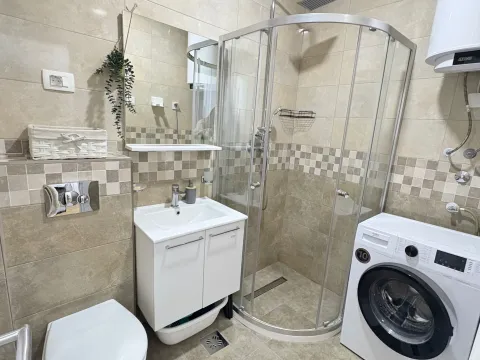 Izdavanje, jednosoban stan, 37m², Gruda, Cetinje - image 5