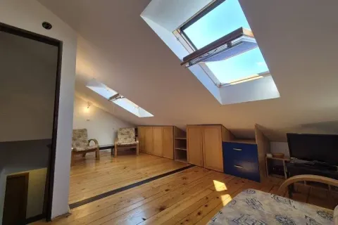 Izdavanje, trosoban stan, 85m², Botanička Bašta, Palilula Sve Podlokacije - image 12