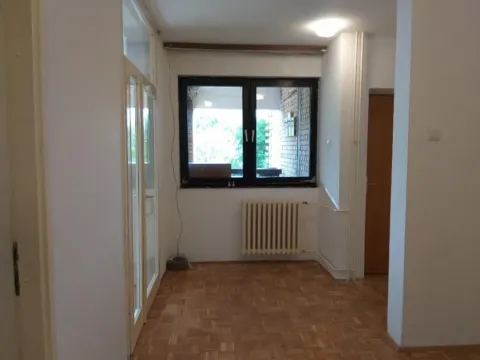 Sale, four bedroom apartment, 86m², Zvezdara Sve Podlokacije, Beograd - image 2