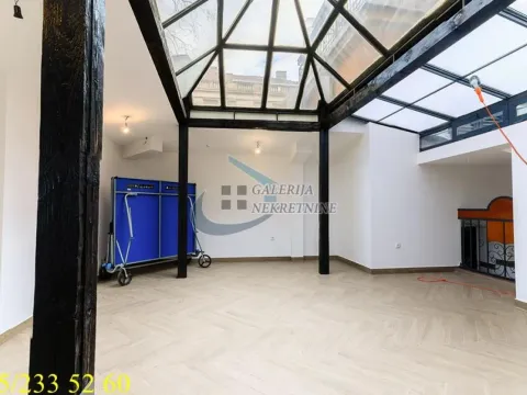 Izdavanje, poslovni prostor, 200m², Skadarlija, Beograd - image 4