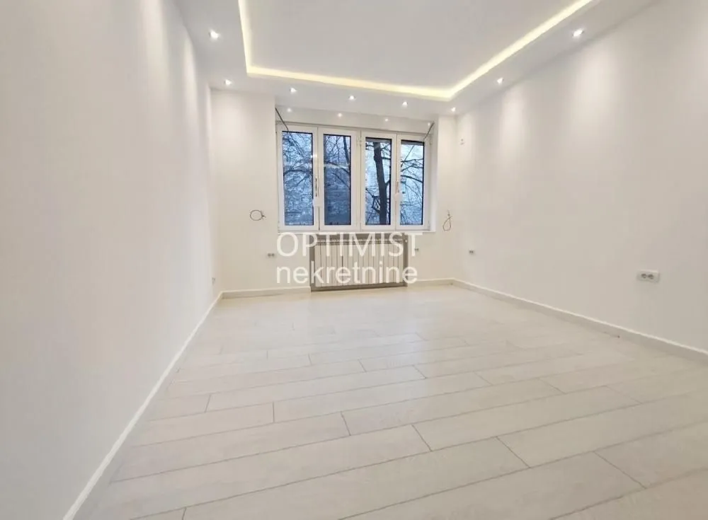 Prodaja, dvosoban stan, 55m², Stari Grad, Beograd
