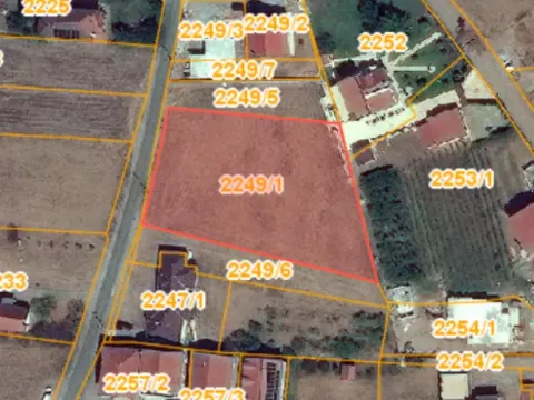 Zemljište in Dajbabe