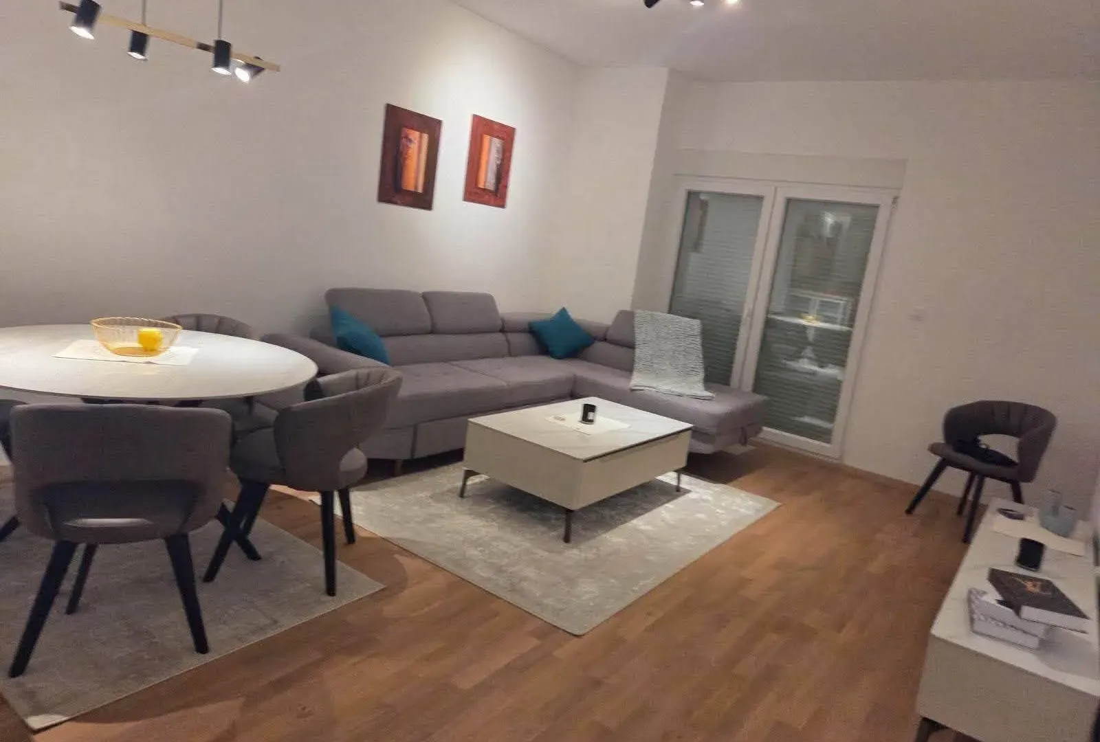 Prodaja, dvosoban stan, 67m², Momišići, Podgorica