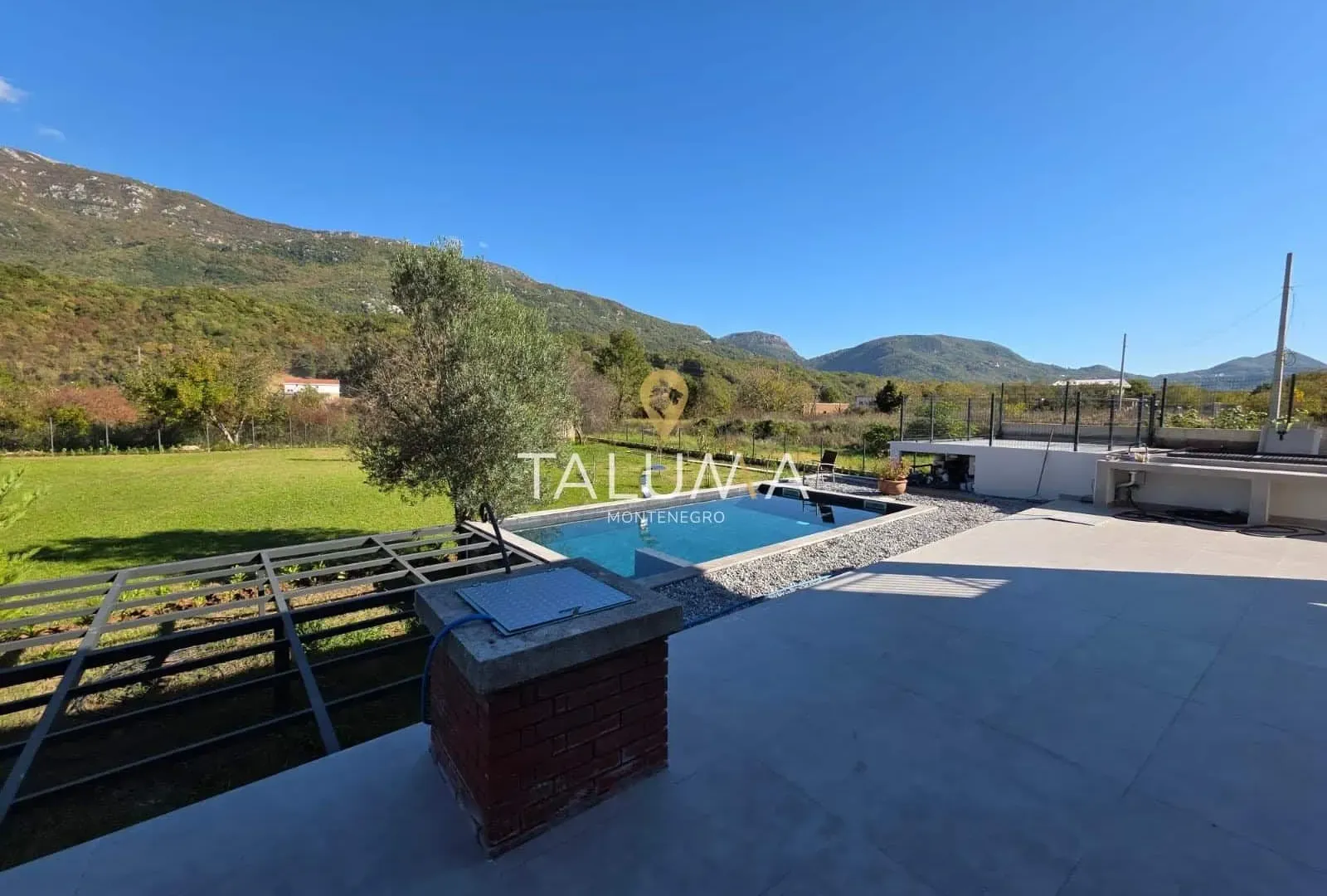 Prodaja, kuća, 160m², Lastva Grbaljska, Kotor