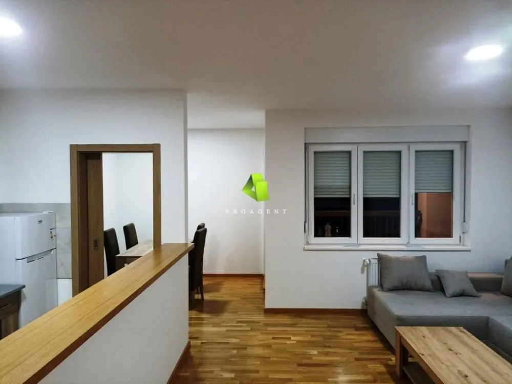 Izdavanje, dvosoban stan, 67m², Medijana, Niš