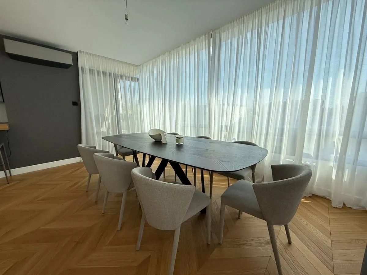 Prodaja, stan, 126m², Adamovićevo Naselje, Novi Sad Sve Podlokacije