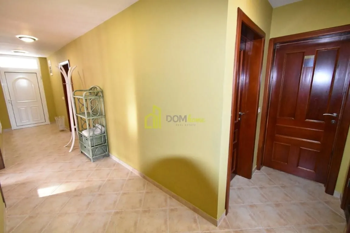 Sale, house, 191m², Tološi, Podgorica