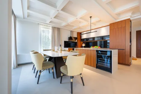 Sale, house, 400m², Blizikuće, Budva - image 5