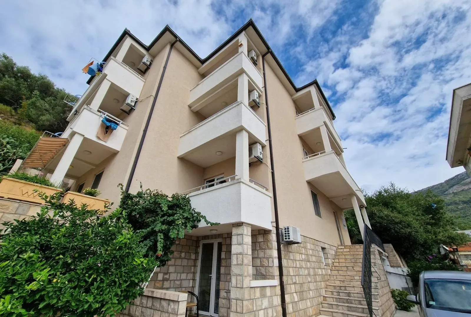 Sale, house, 500m², Buljarica, Budva