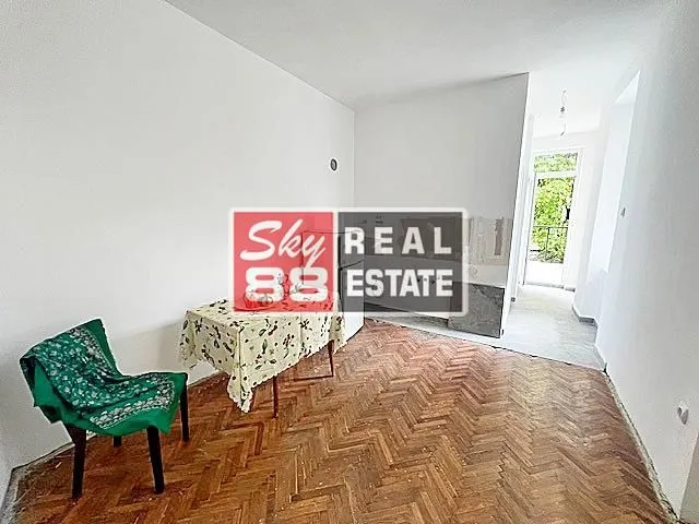 Sale, two bedroom apartment, 87m², Stari Grad, Beograd