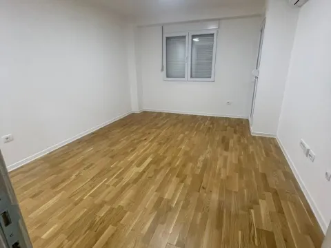 Izdavanje, jednosoban stan, 48m², Zabjelo, Podgorica
