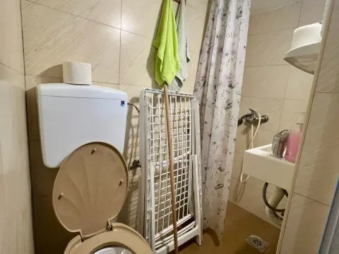 Izdavanje, garsonjera, 22m², Budva, Crna Gora - image 4