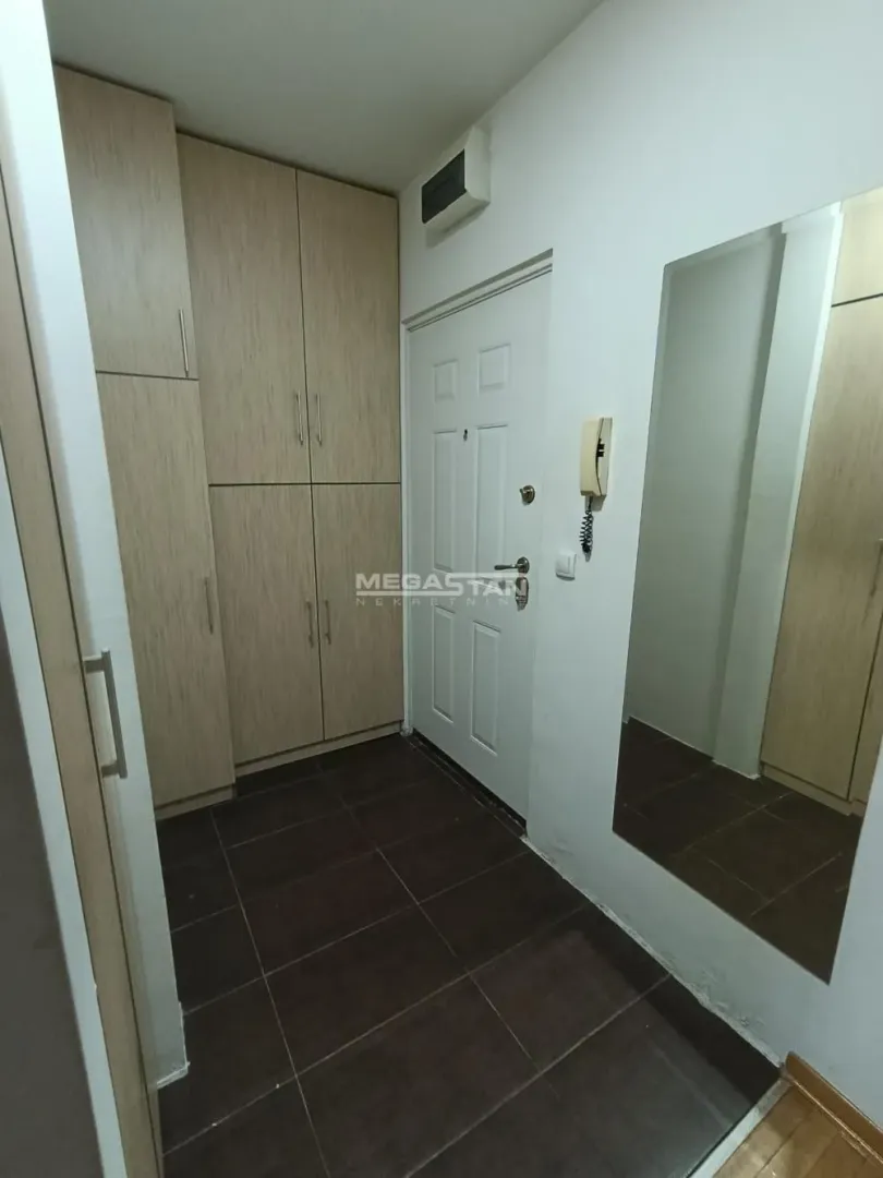 Sale, three bedroom apartment, 93m², Karaburma, Palilula Sve Podlokacije