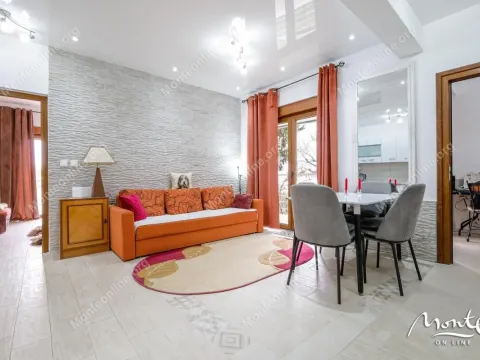 Sale, two bedroom apartment, 77m², Tivat, Crna Gora - image 1