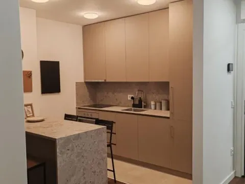 Rent, two bedroom apartment, 44m², Kragujevac, Srbija - image 5