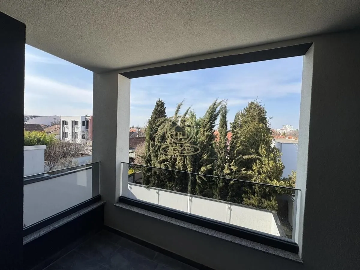 Prodaja, stan, 140m², Bulevar Evrope, Novi Sad Sve Podlokacije