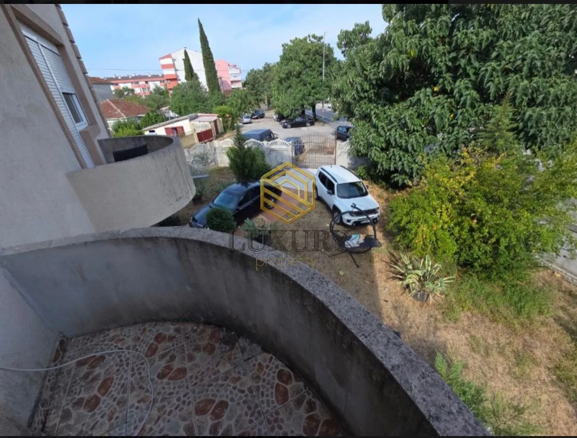 Prodaja, kuća, 297m², Zabjelo, Podgorica