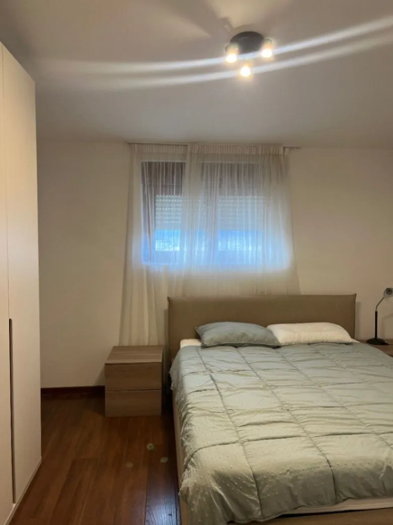 Izdavanje, trosoban stan, 90m², Master Kvart, Podgorica