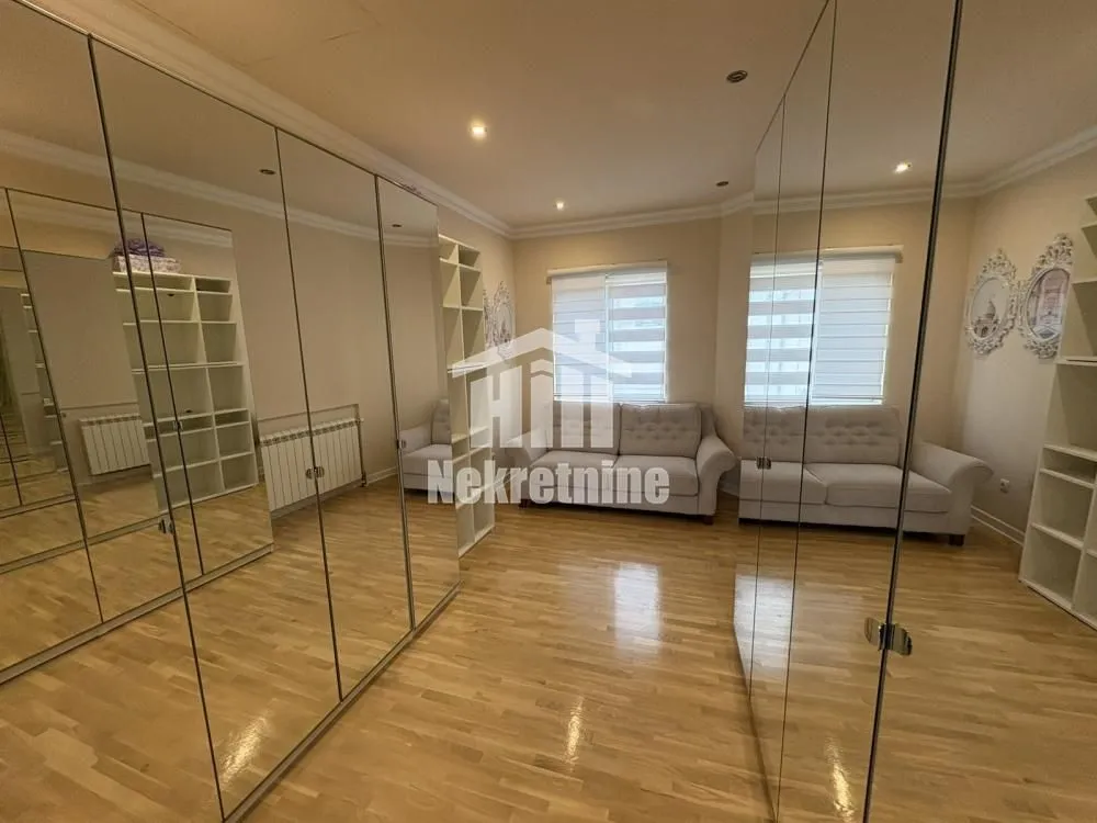 Sale, apartment, 173m², Stari Grad, Beograd