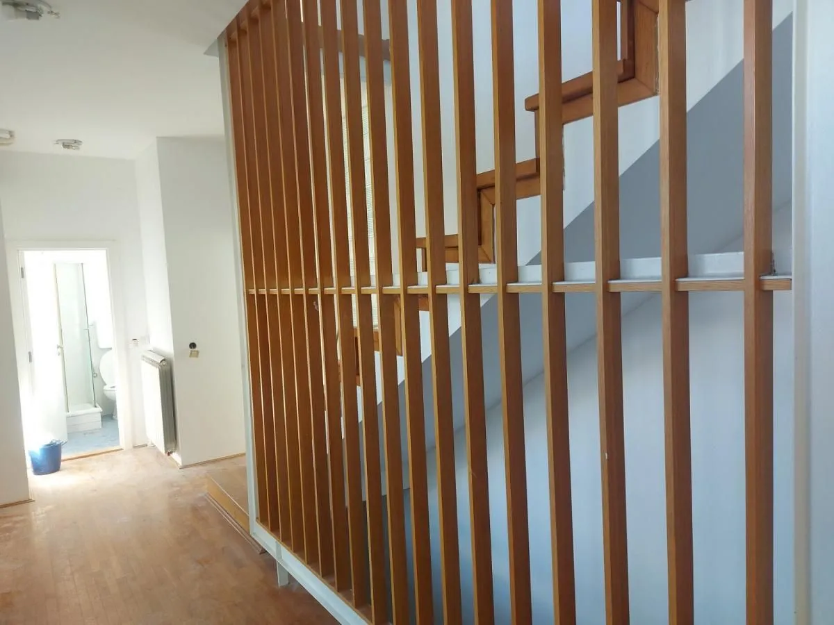 Izdavanje, kuća, 300m², Savski Venac, Beograd