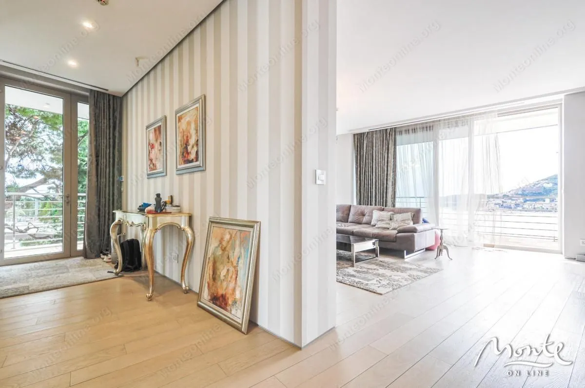 Sale, two bedroom apartment, 179m², Budva, Crna Gora
