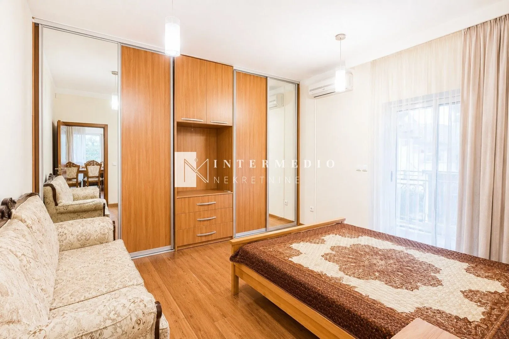 Prodaja, trosoban stan, 130m², Đenovići, Herceg Novi