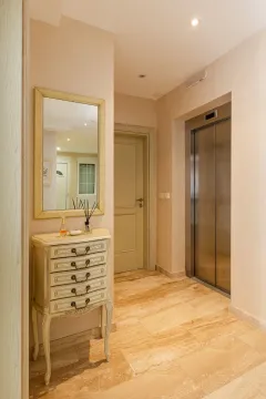 Prodaja, kuća, 500m², Reževići, Budva - image 36