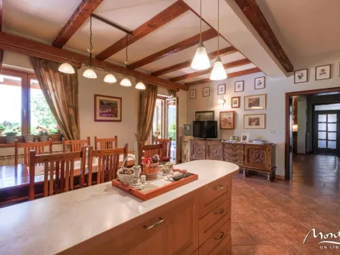 Sale, house, 305m², Orahovac, Kotor - image 21