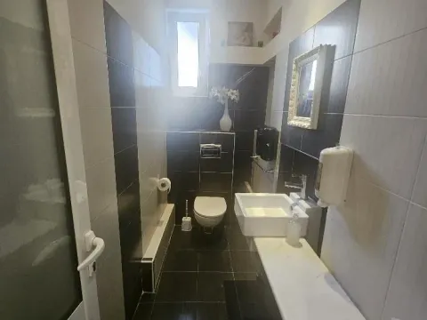 Izdavanje, poslovni prostor, 82m², Stari Grad, Beograd - image 14