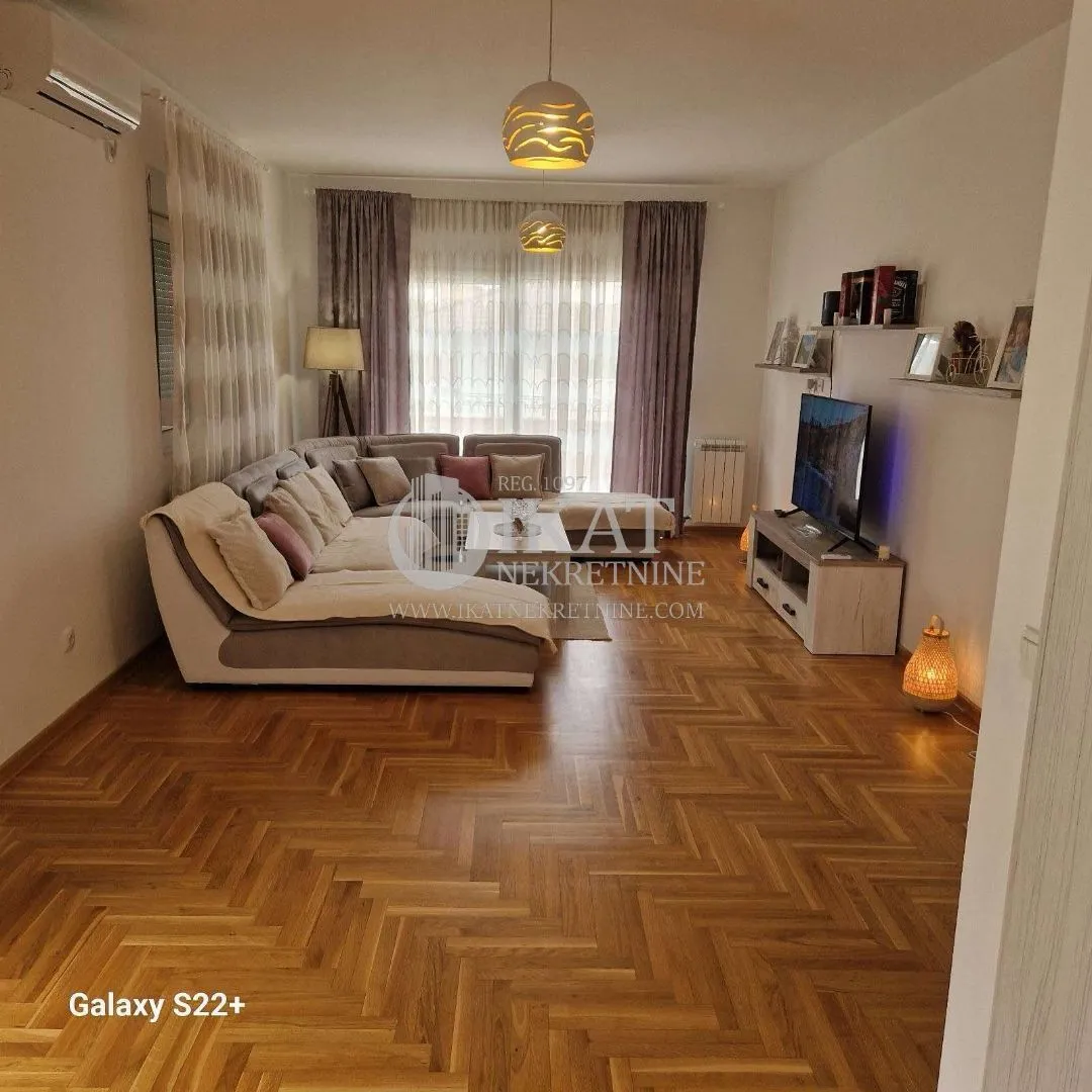 Prodaja, četvorosoban stan, 114m², Jajinci, Voždovac Sve Podlokacije