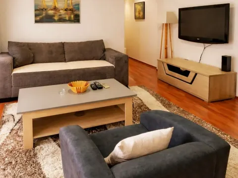 Rent, two bedroom apartment, 70m², Gornja Gorica, Podgorica - image 8